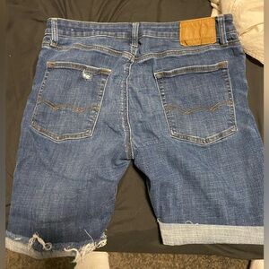 Short American eagle